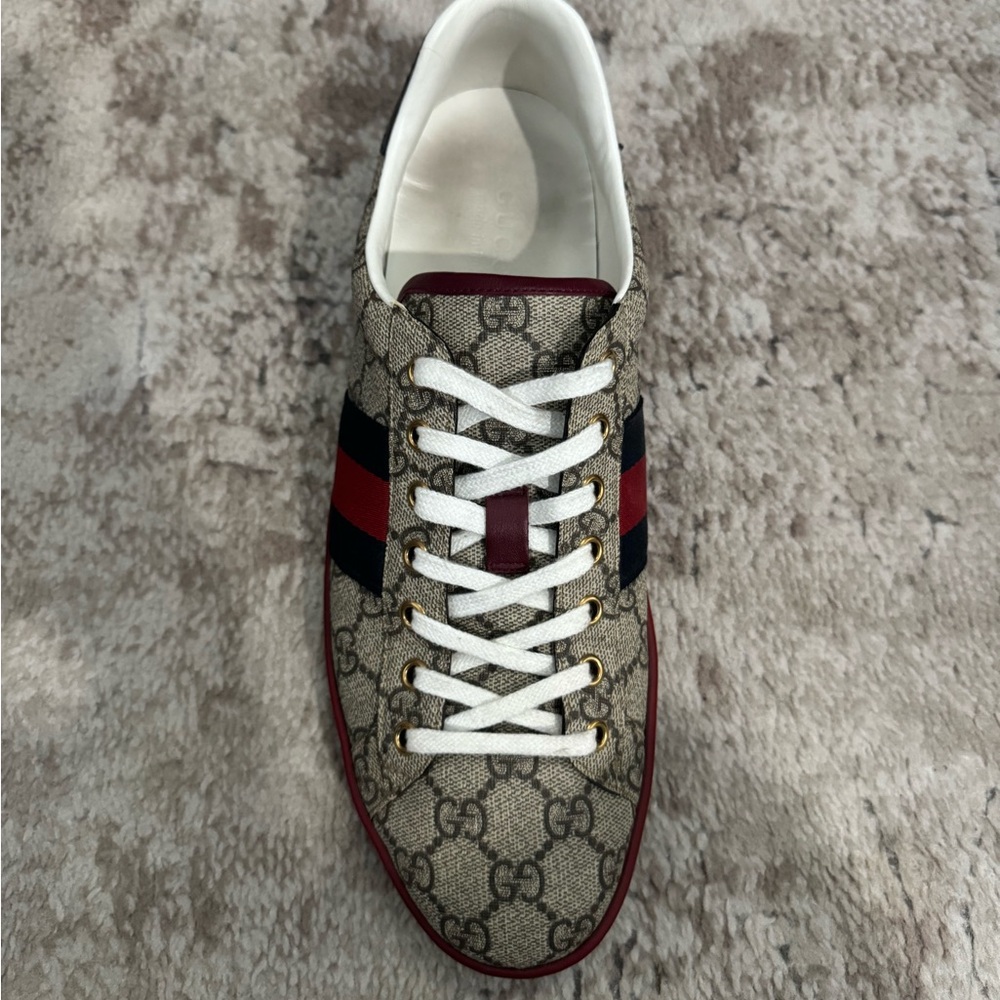 Men’s Gucci Shoes - Picture 5 of 8